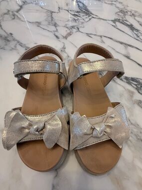 Naturino Metallic Silver Bow Strap Sandals